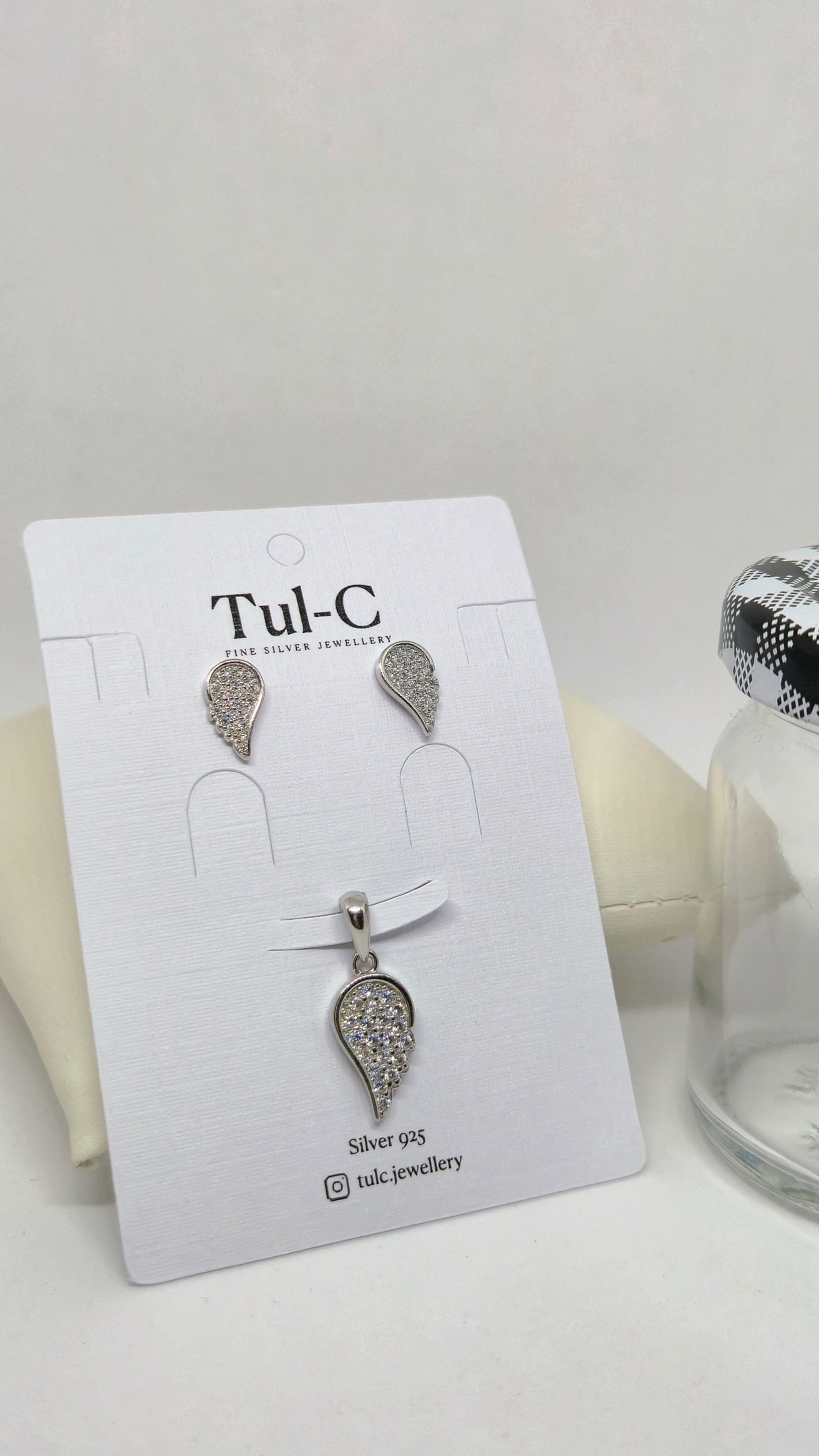 Half Leaf Pendent Set