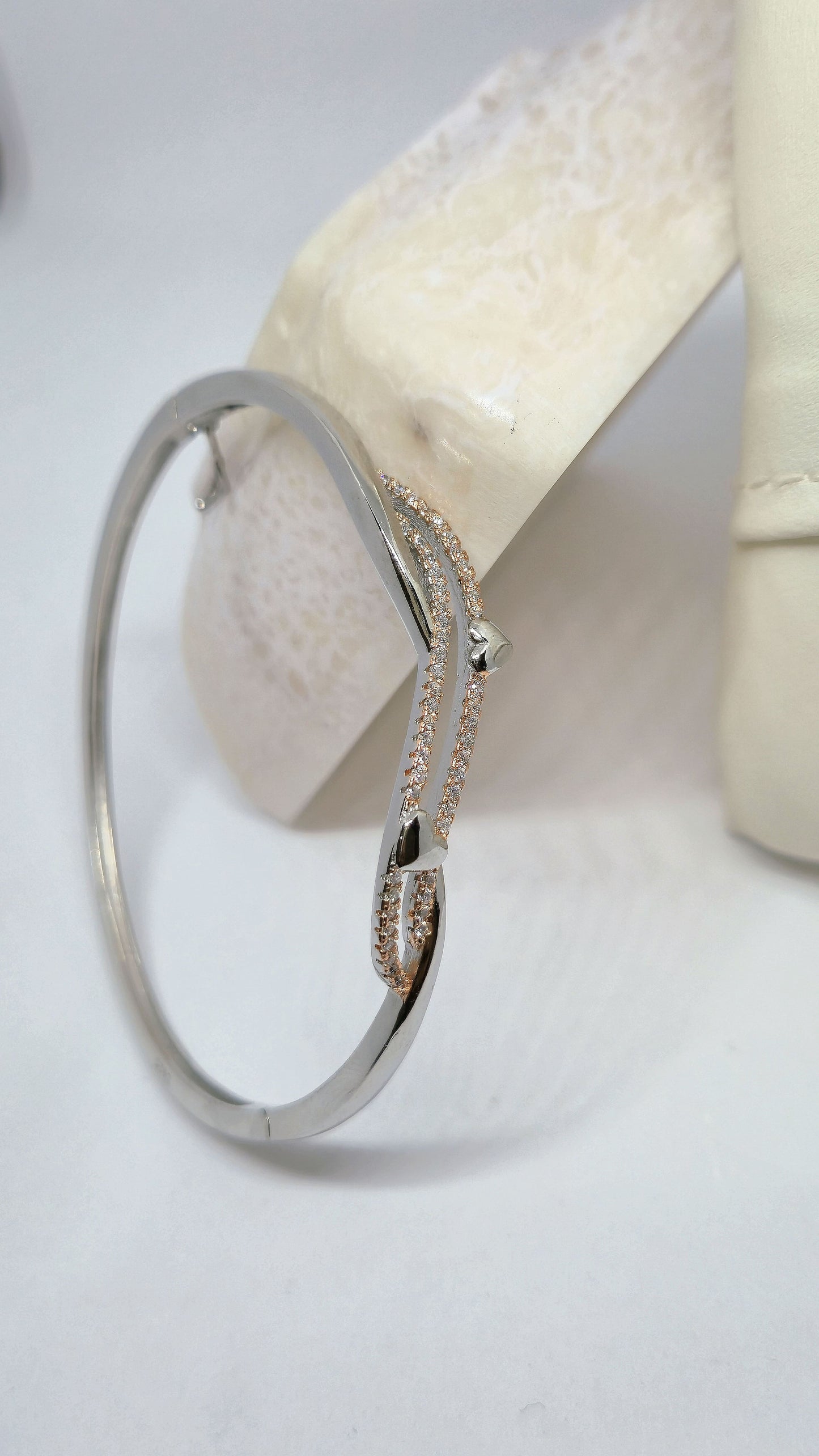 Heart & rosegold kada