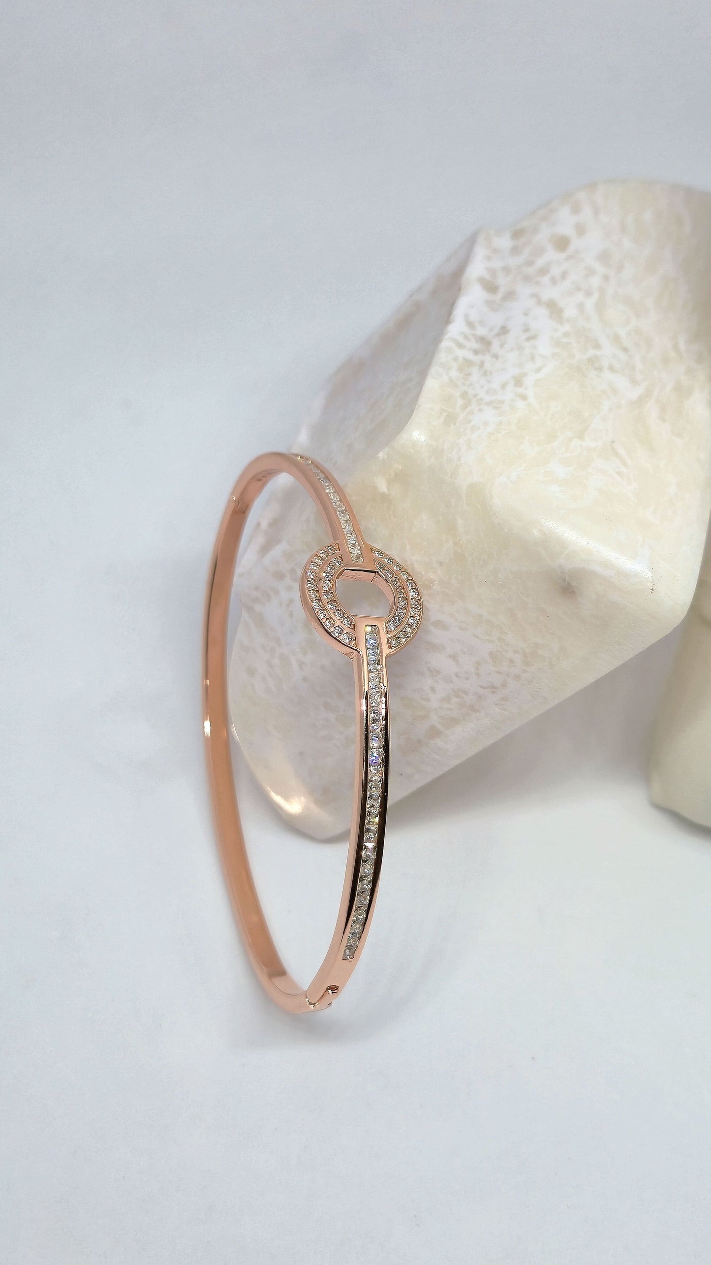 Rosegold circle kada