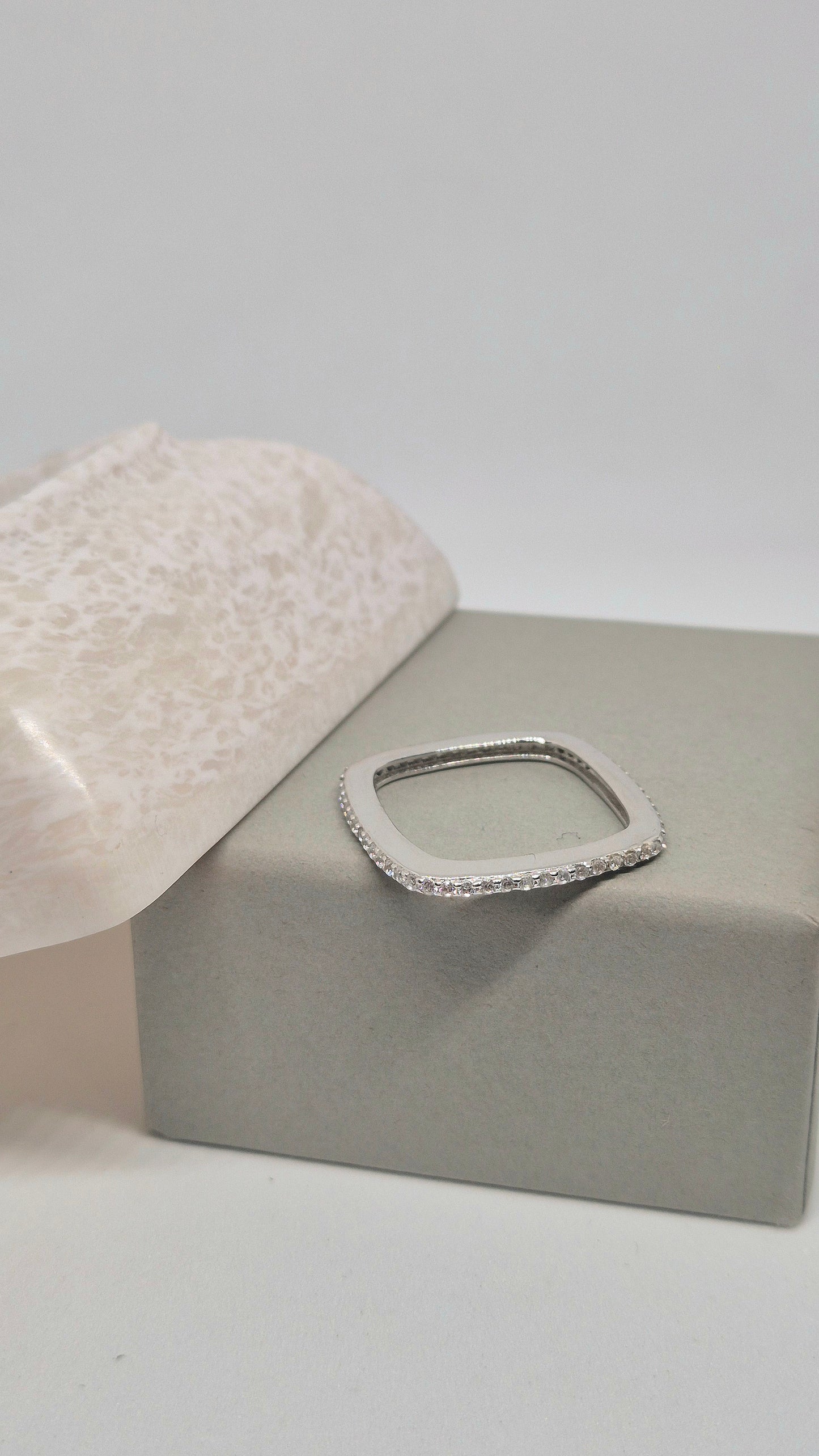 Thin Square ring