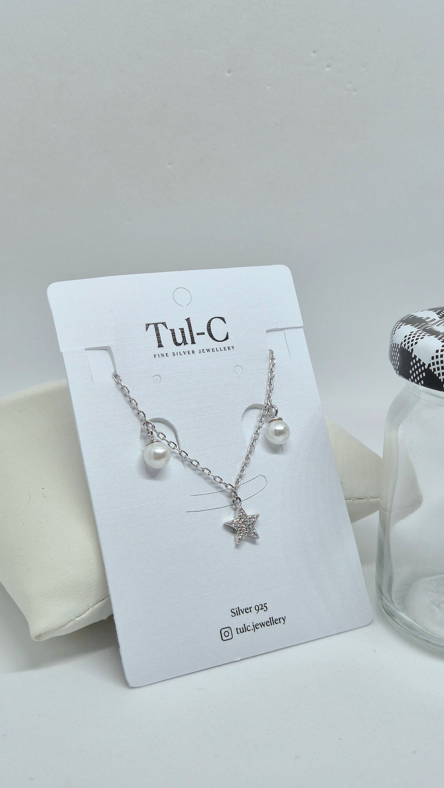 Pearl & Star chain pendent