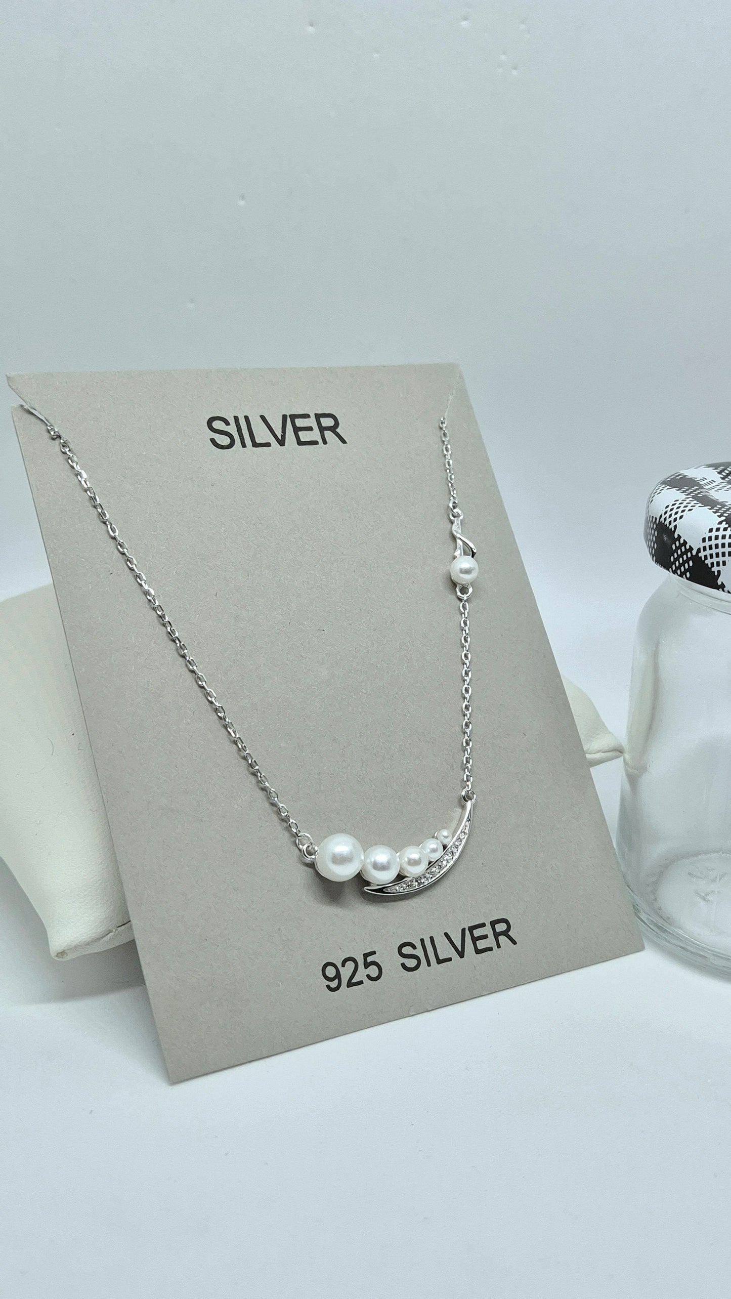 Pearl chain pendent