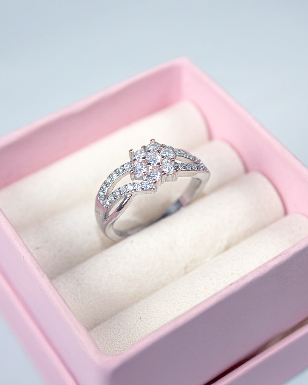Crystal Blossom Split Band