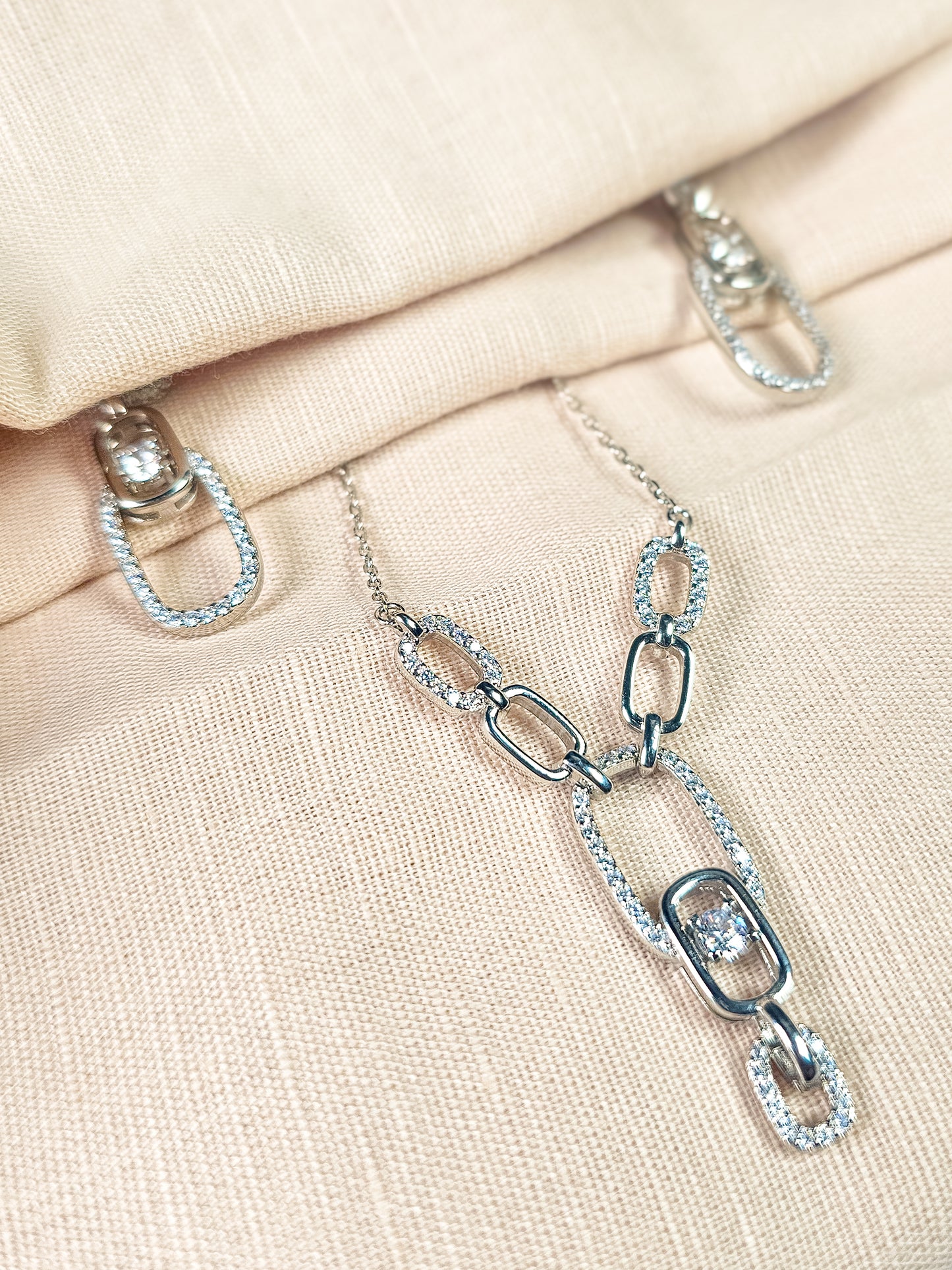 Linked Oval Sparkle Set