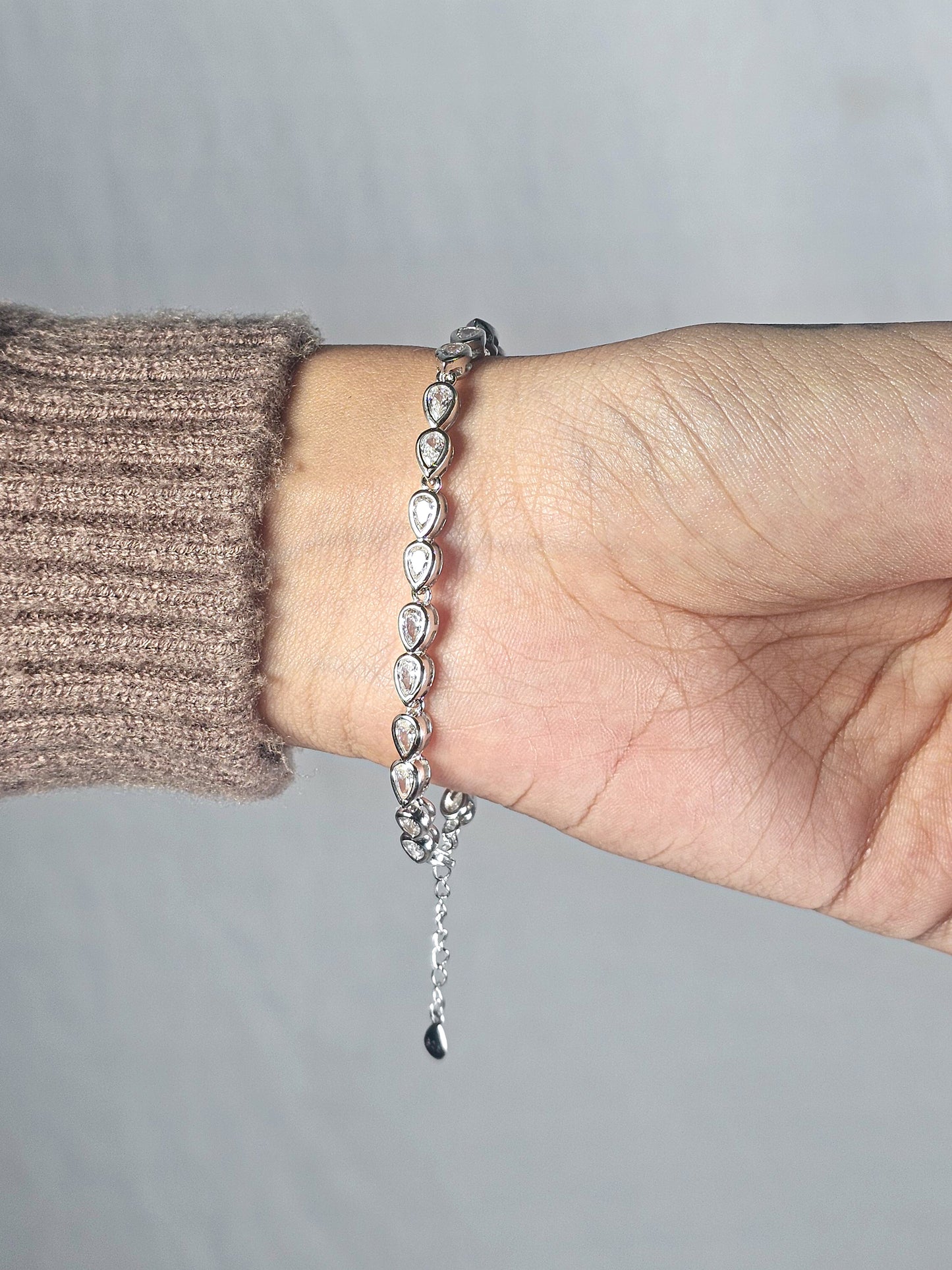 Teardrop Sparkle Silver Elegance