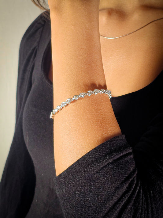 Teardrop Sparkle Silver Elegance
