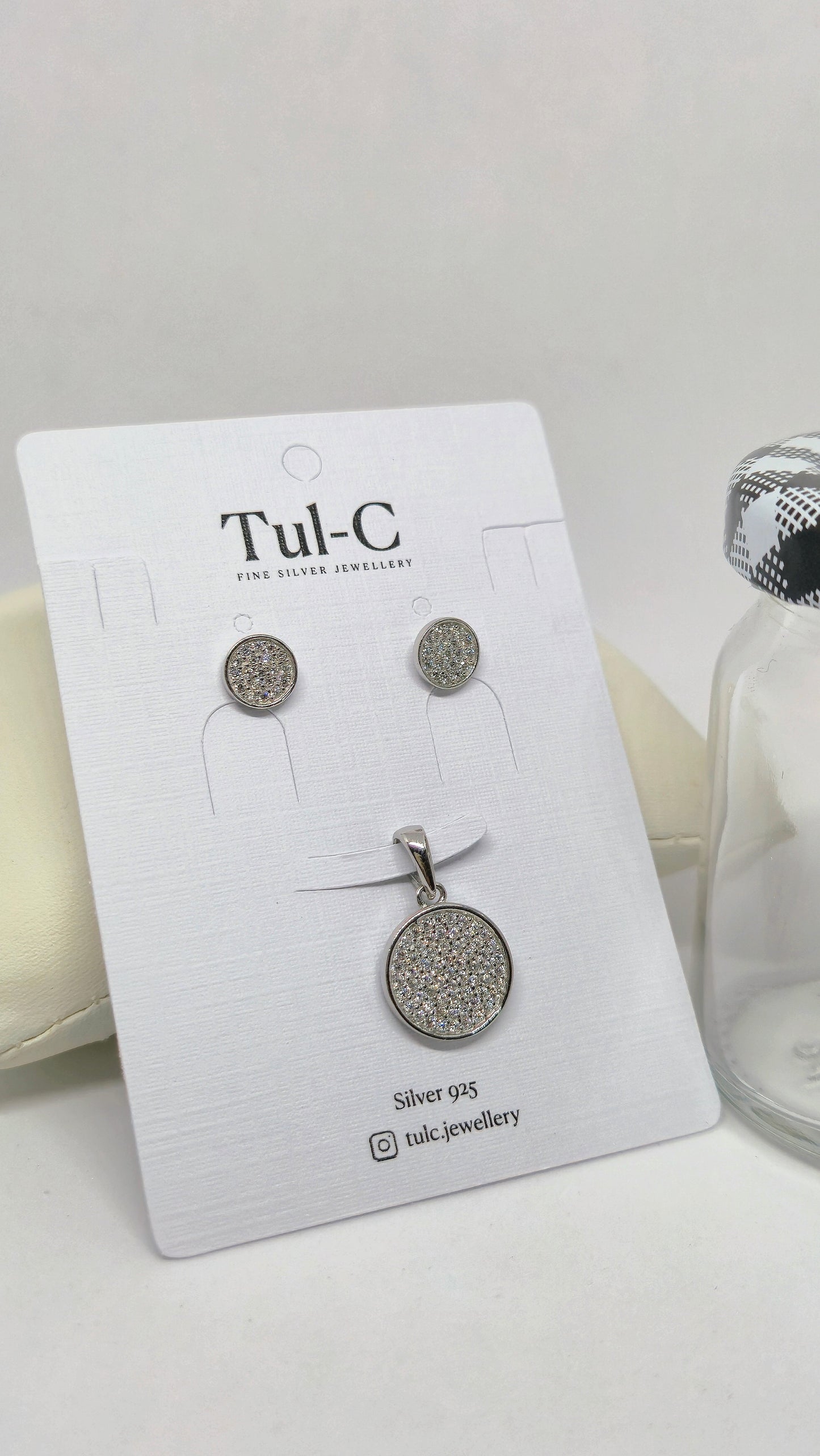 Circle Pendent Set