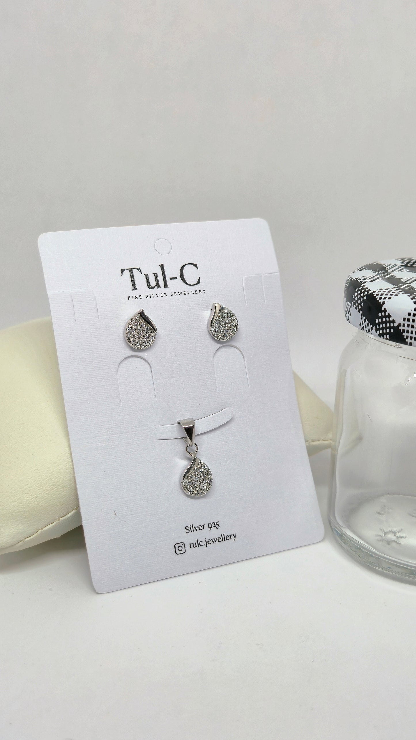 Leaf Pendant set