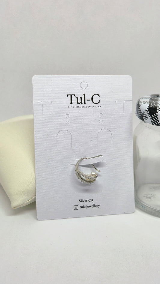 single earing