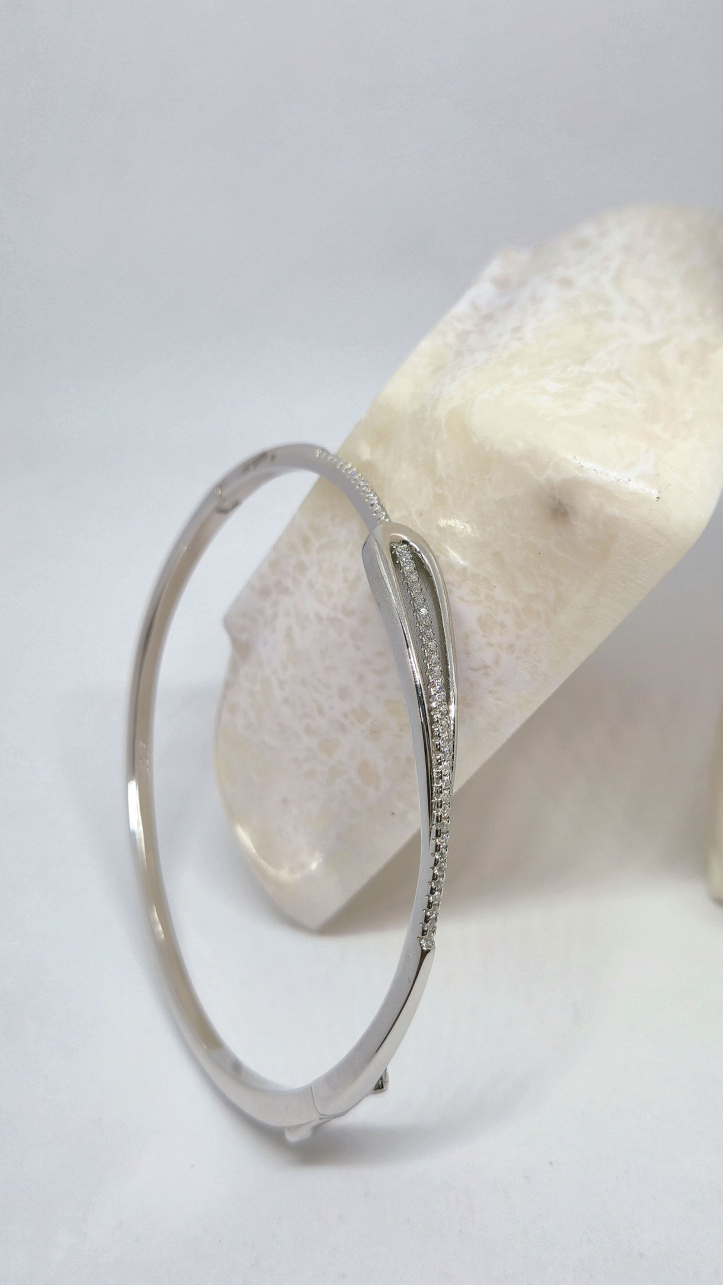 Silver kada