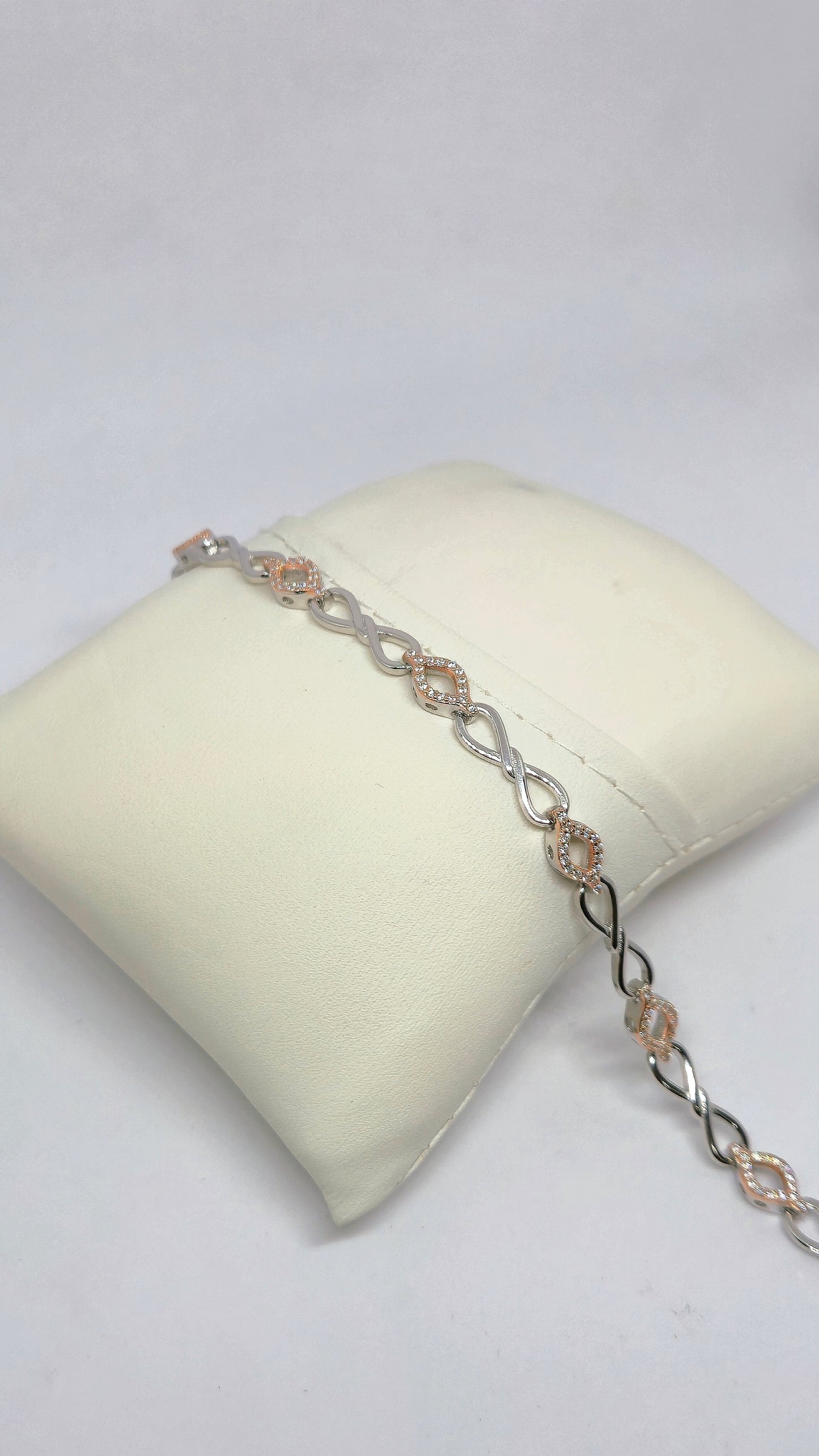 Rosegold infinite braclet