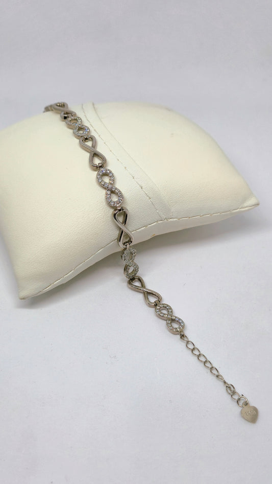Infinite Loop braclet