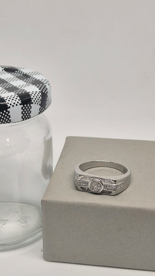 Circle face ring