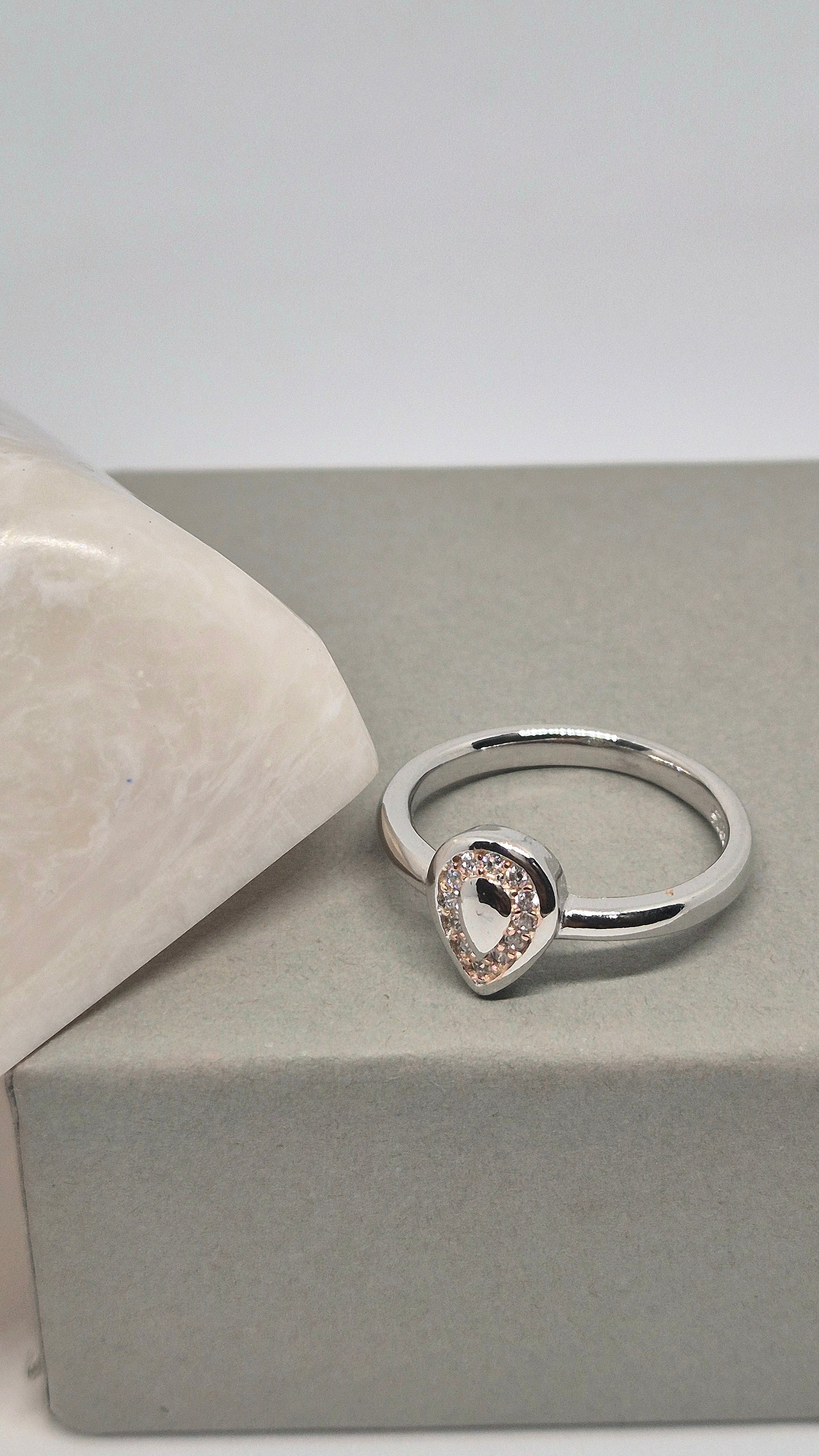 Leaf ring