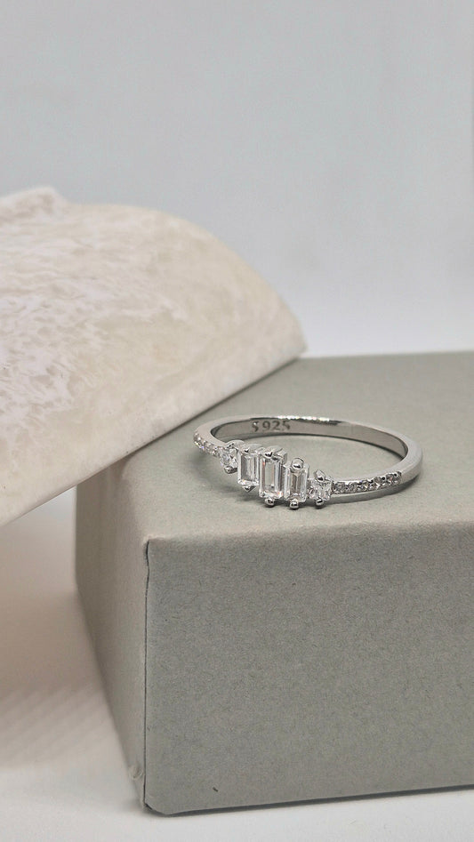 Thin Dimond ring