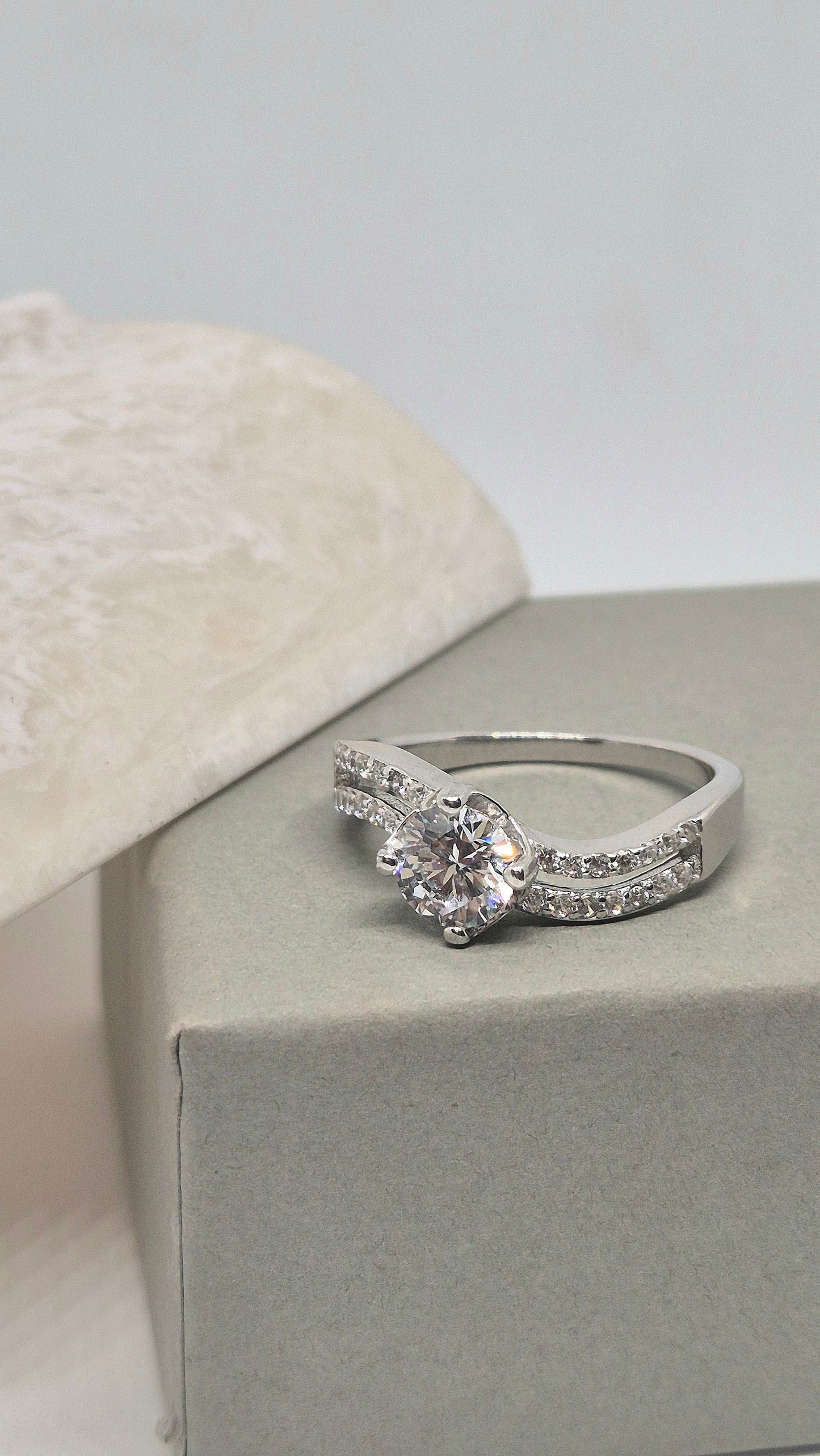 Dimond cut ring