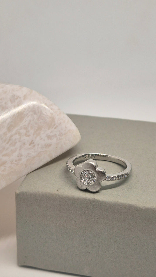 Flower ring