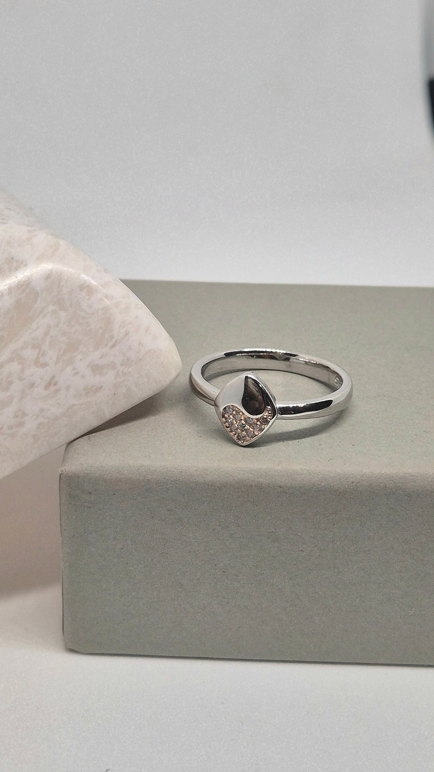 Leaf ring
