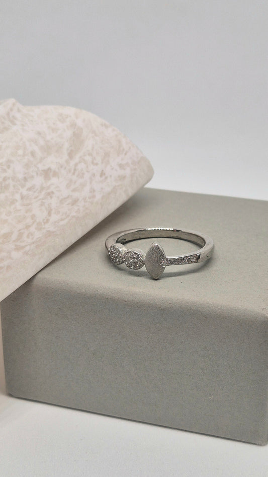 Leaf ring