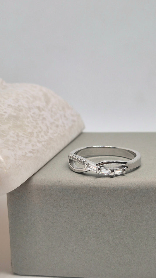 Infinity ring