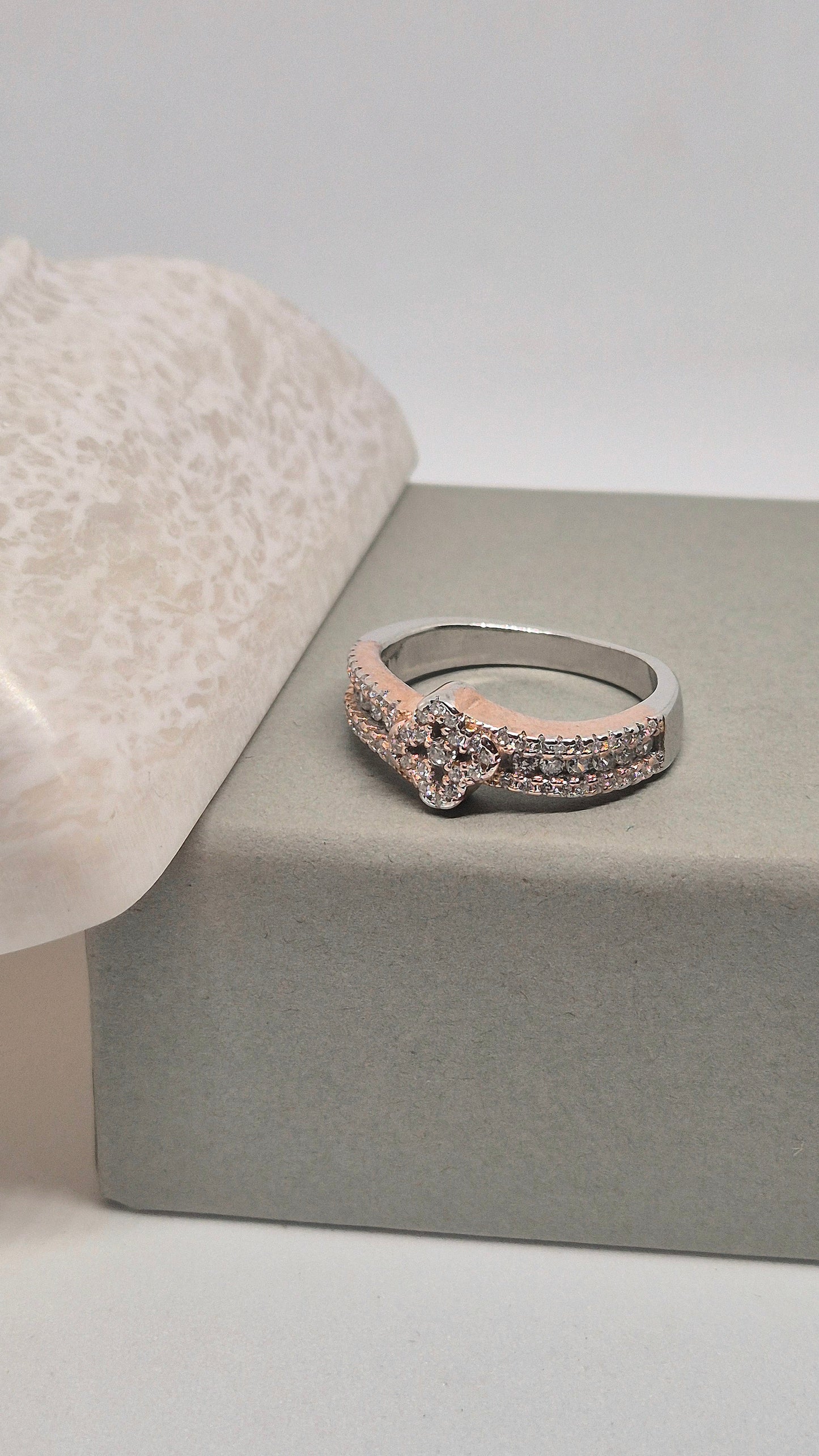 Multicolor ring