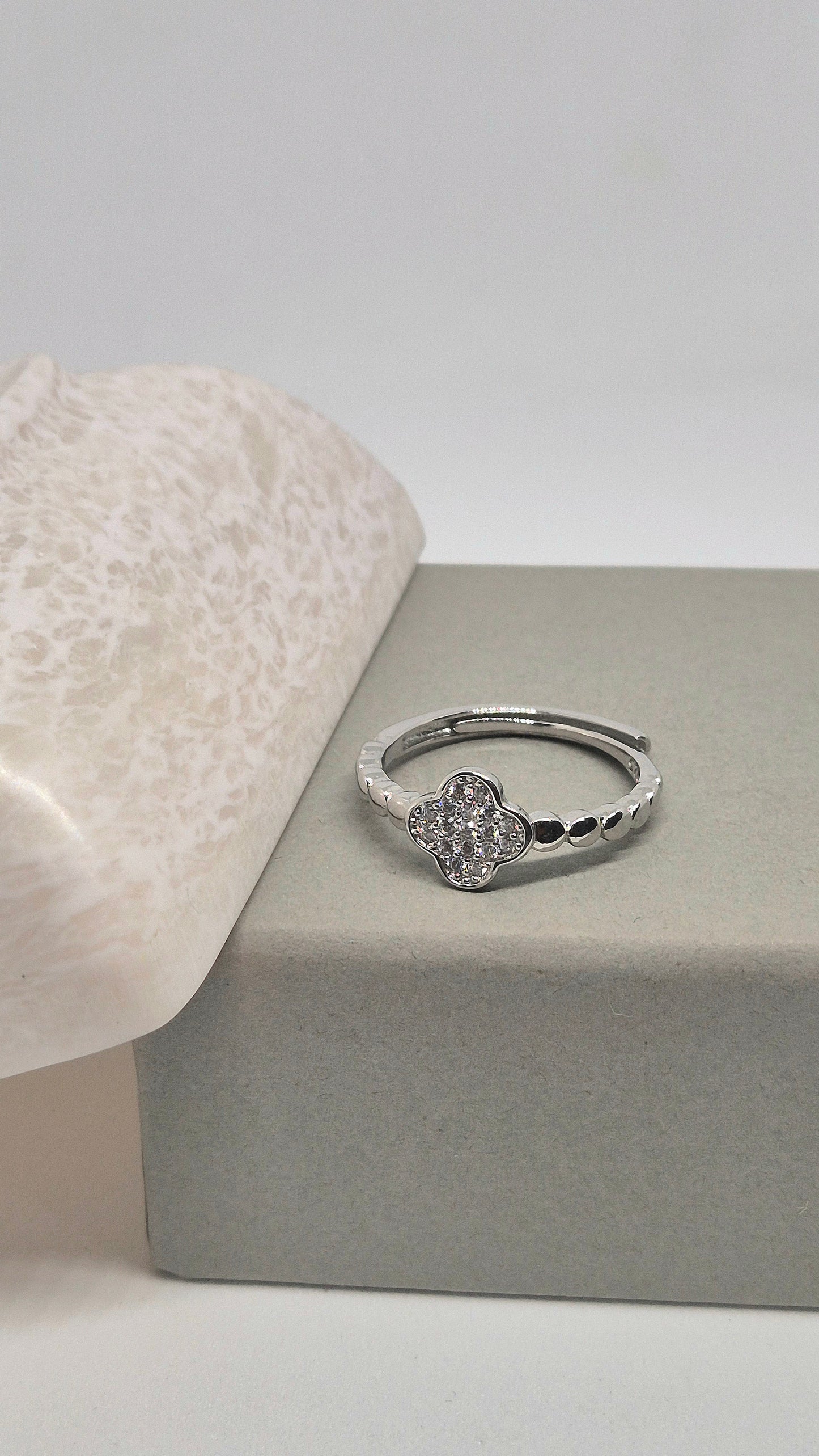 Adjustable ring