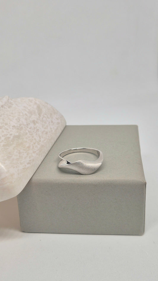 Unique silver ring